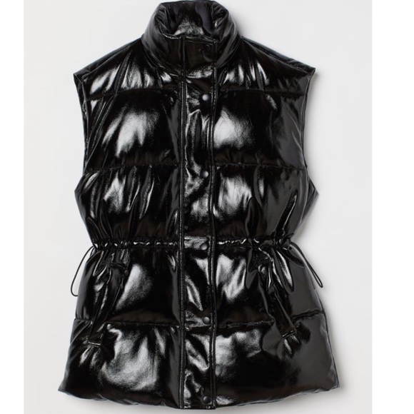H&M Jackets & Blazers - H&M Puffer Vest, Small, sleeveless, black, warm cozy, Perfect for fall, winters